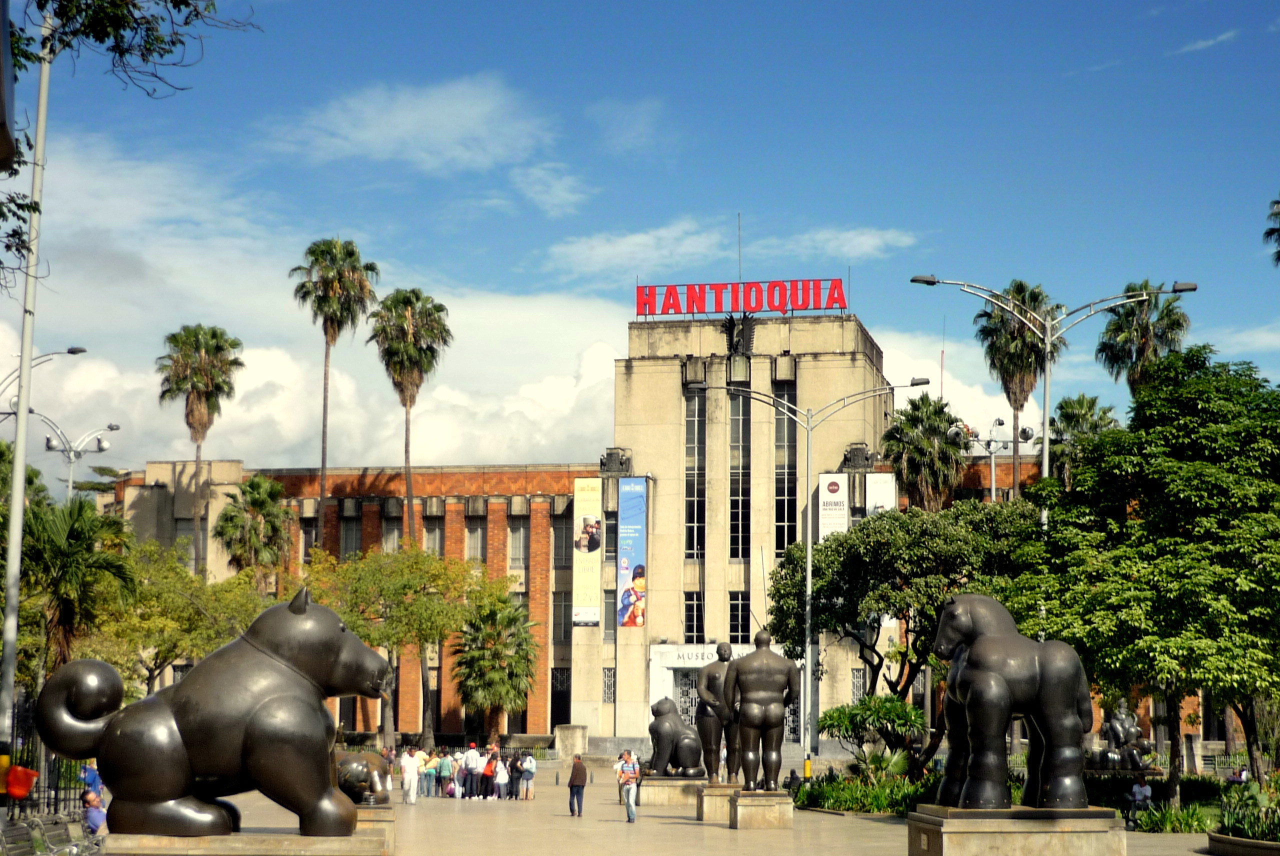 Plaza_Botero_-_Medellín